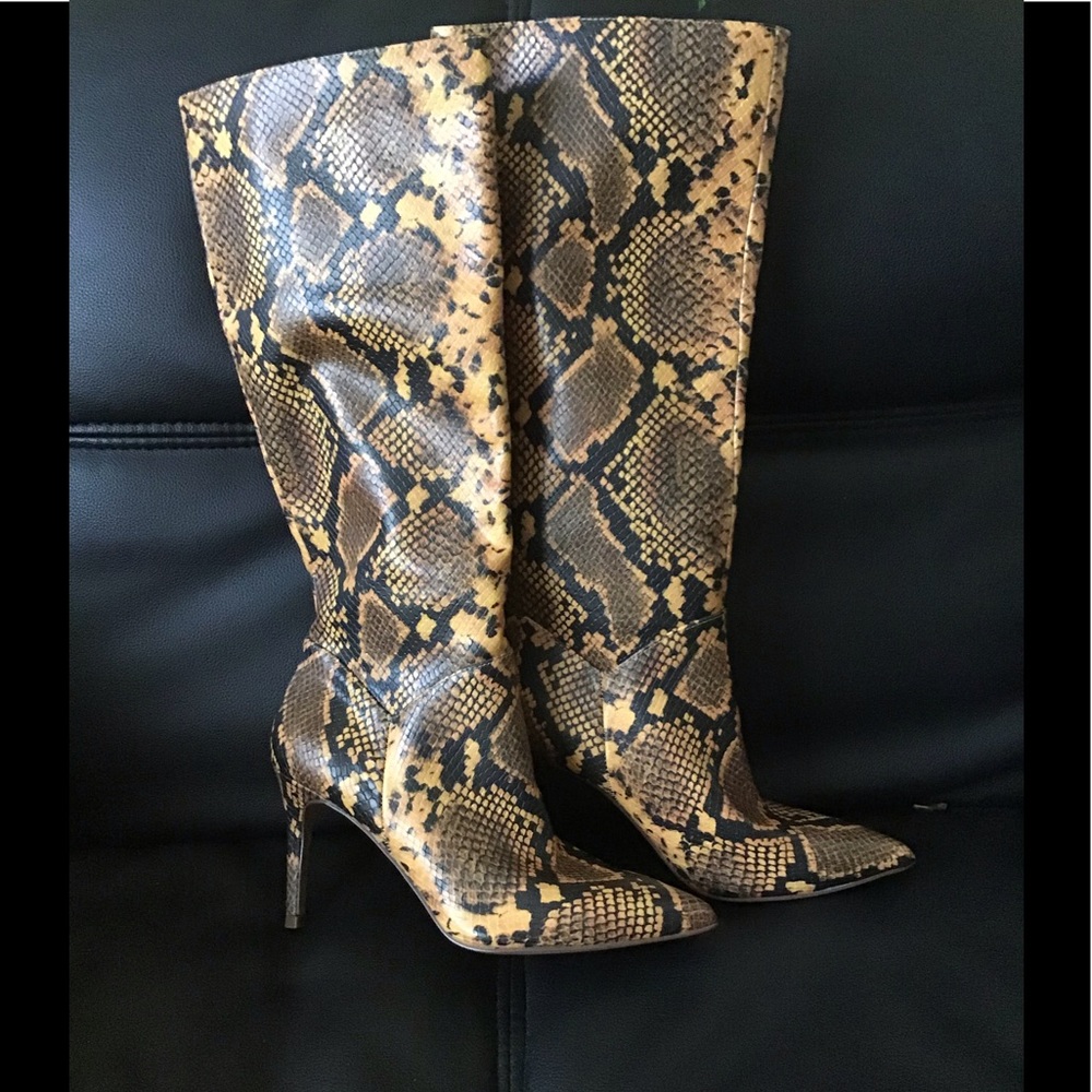 1 DAY OFR 🆕STEVE MADDEN KIGO EMBOSSED 6,6.5,7.5 - Picture 6 of 15
